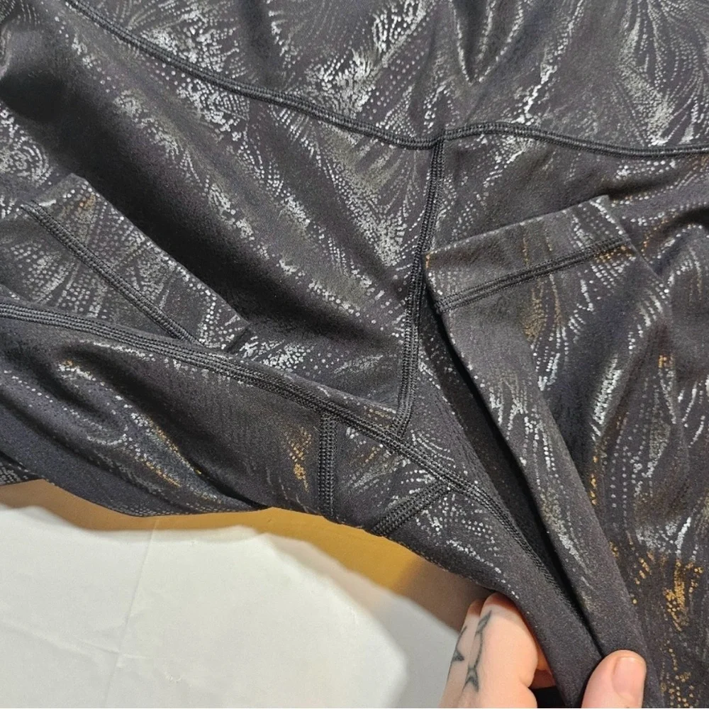 NWOT Lululemon Wunder Under High-Rise Tight 28" *Shine (Acclimatize Black Foil) - Picture 12 of 16